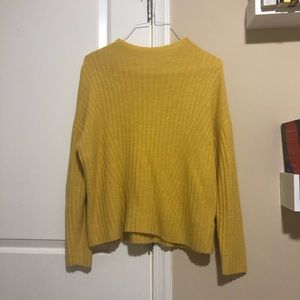 Old navy yellow mock neck sweater size medium